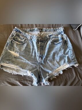 wild fable high rise Light Wash Distressed Denim Shorts